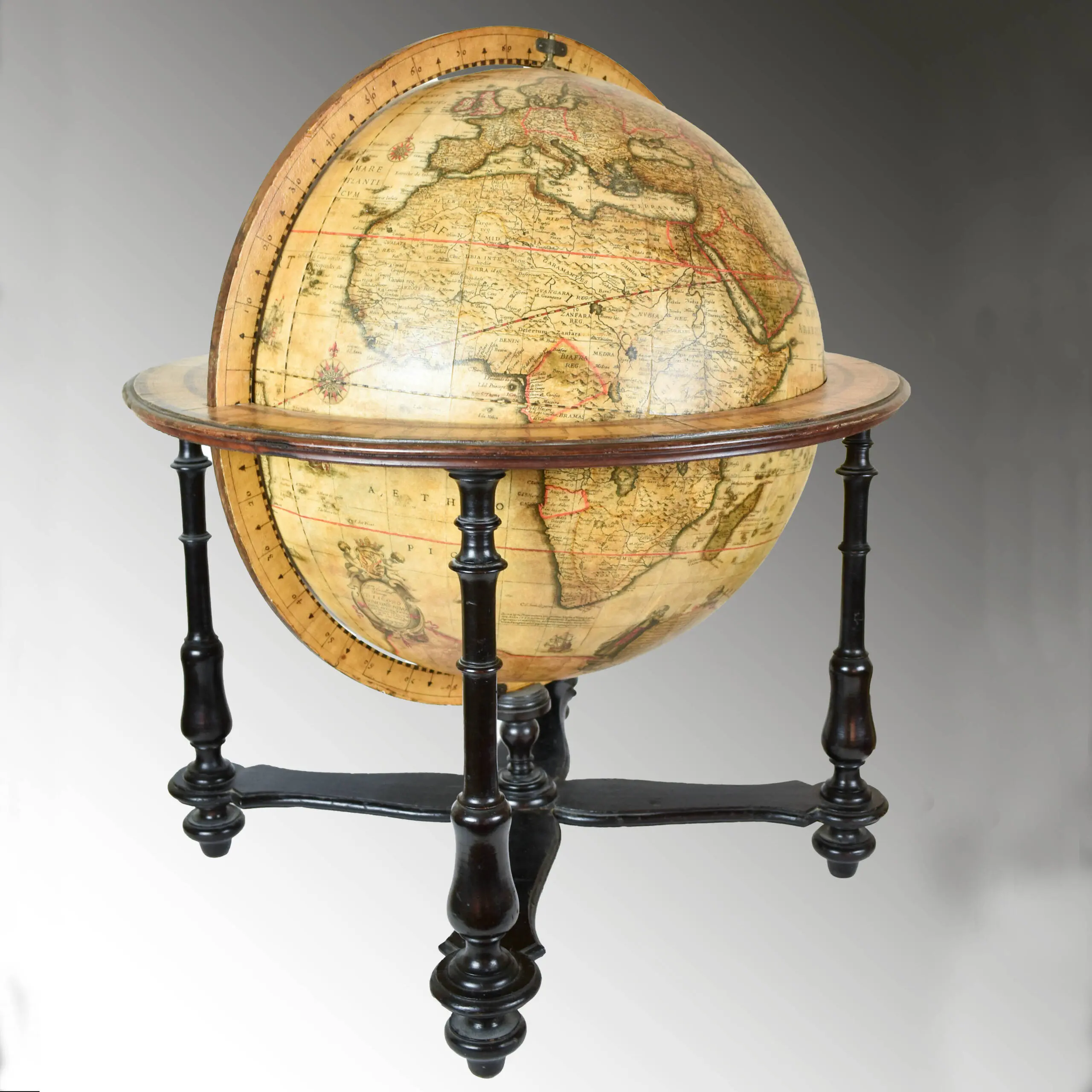 [Terrestrial globe]. In ista quam exhibemus Terreni Globi descriptione omnium regionum juxta et insularum ... 