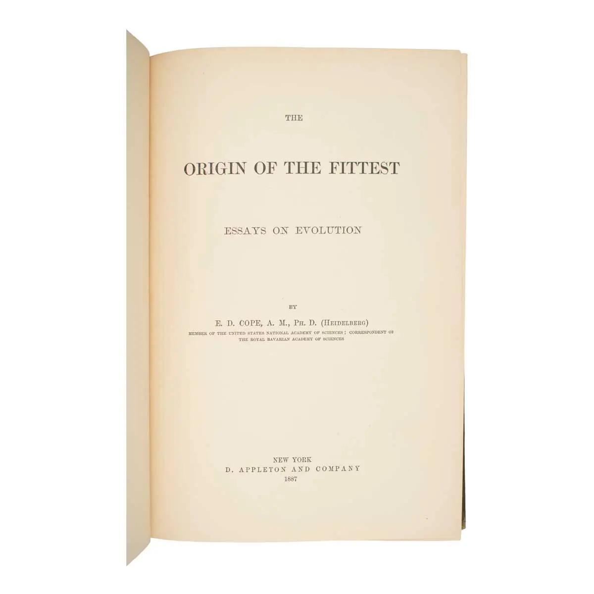The Origin of the Fittest: Essays on Evolution (2)