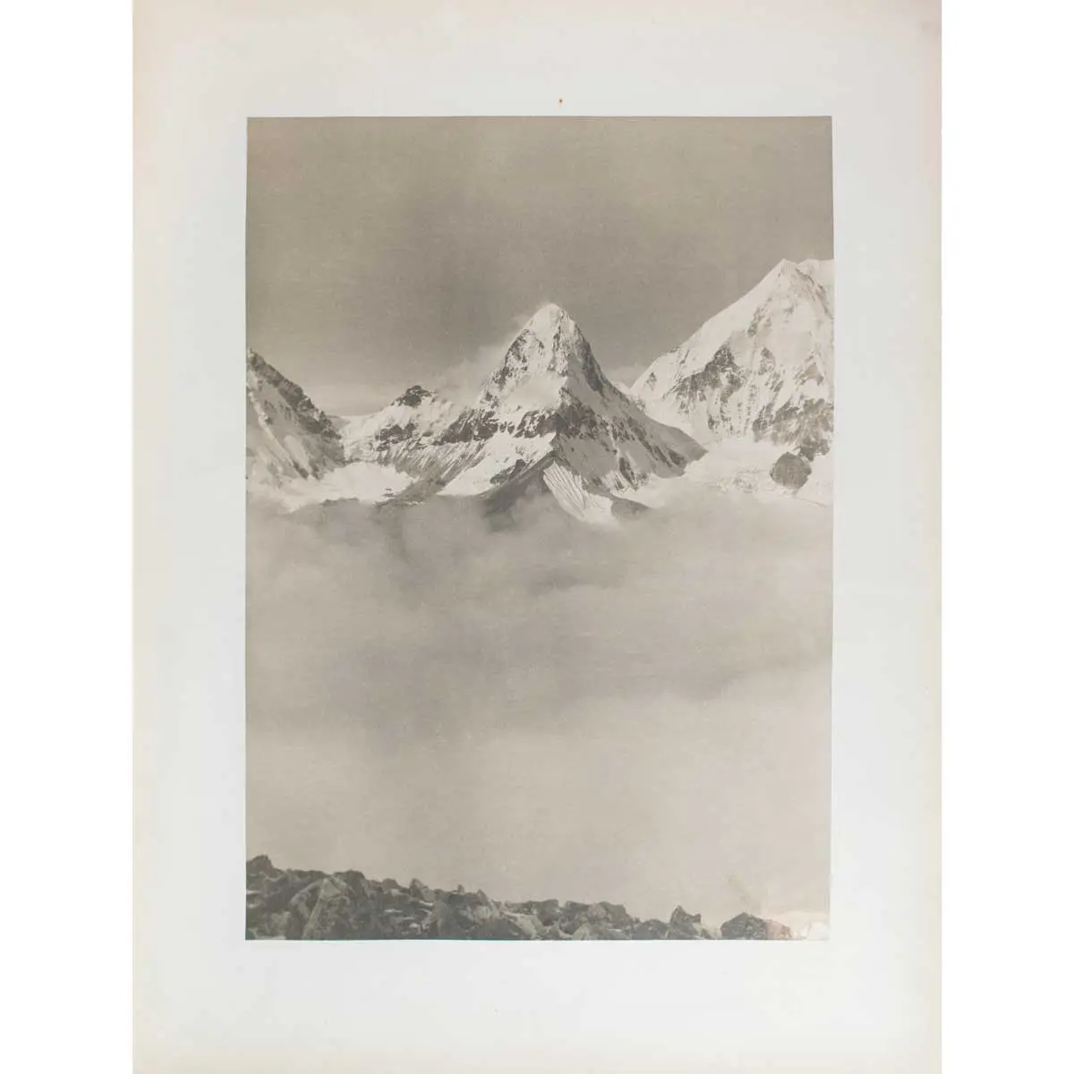 Eight Vintage Photos. Everest [1921] (3)