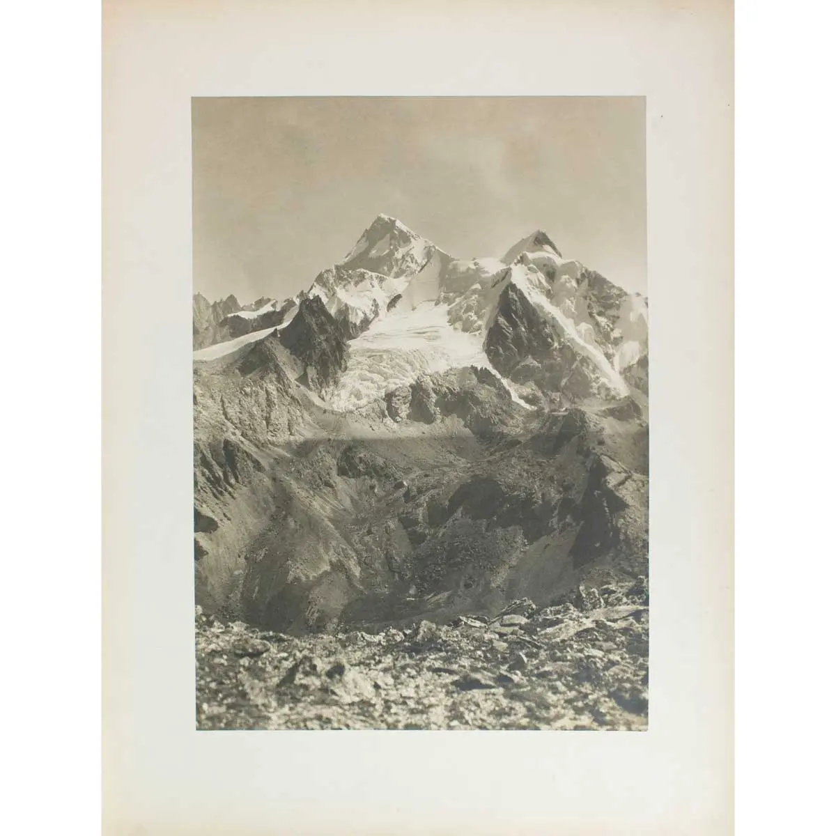 Eight Vintage Photos. Everest [1921] (6)